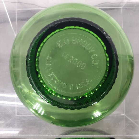 Vintage Green Glass Bowl by EO Brody Co with Scalloped Rim Pedestal Bowl - Picture 13 of 13